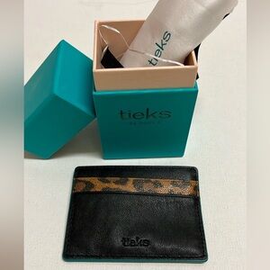 NWT Tieks leather  CC holder